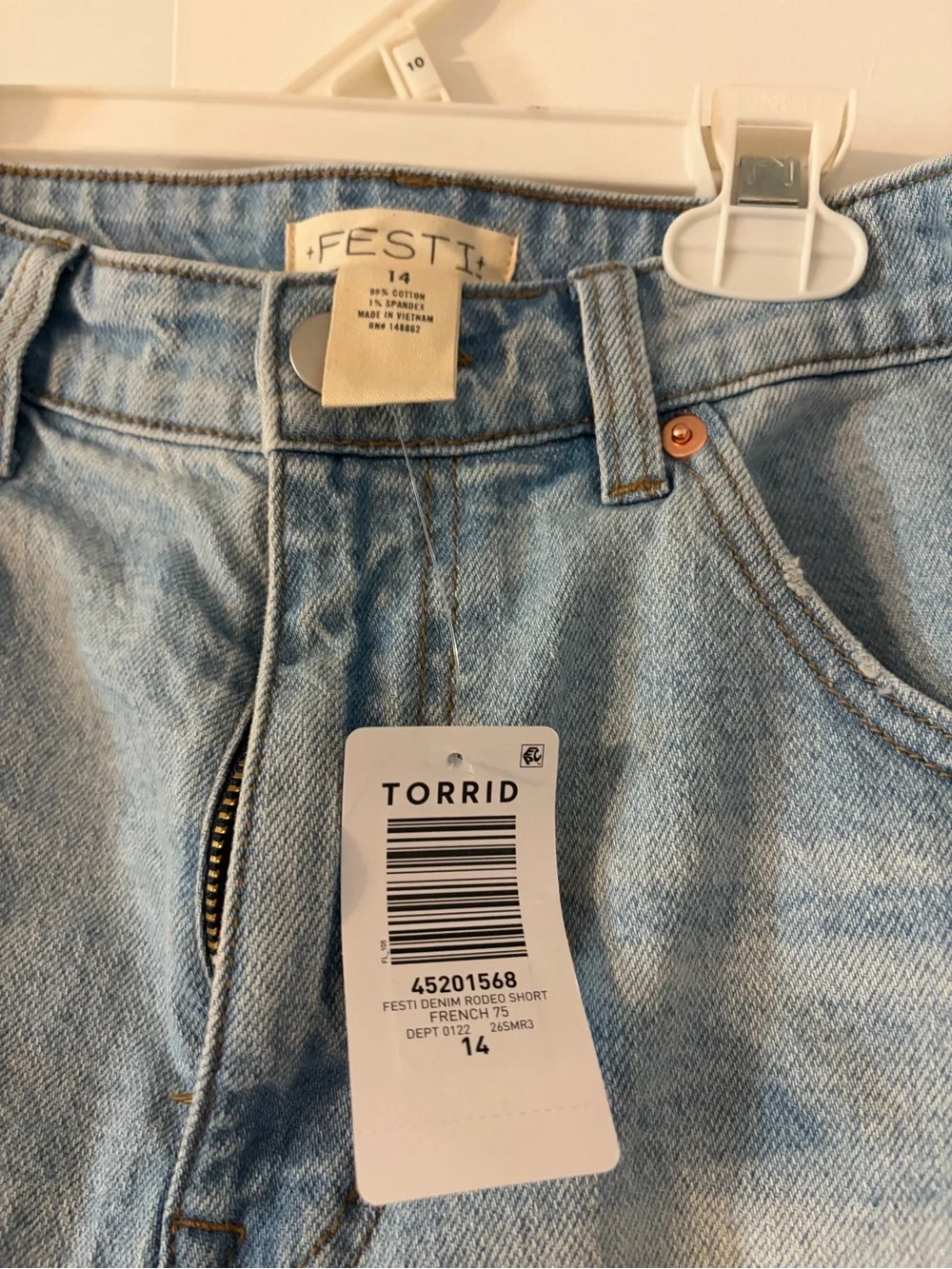 torrid festi 3” ultra high rise cheeky denim